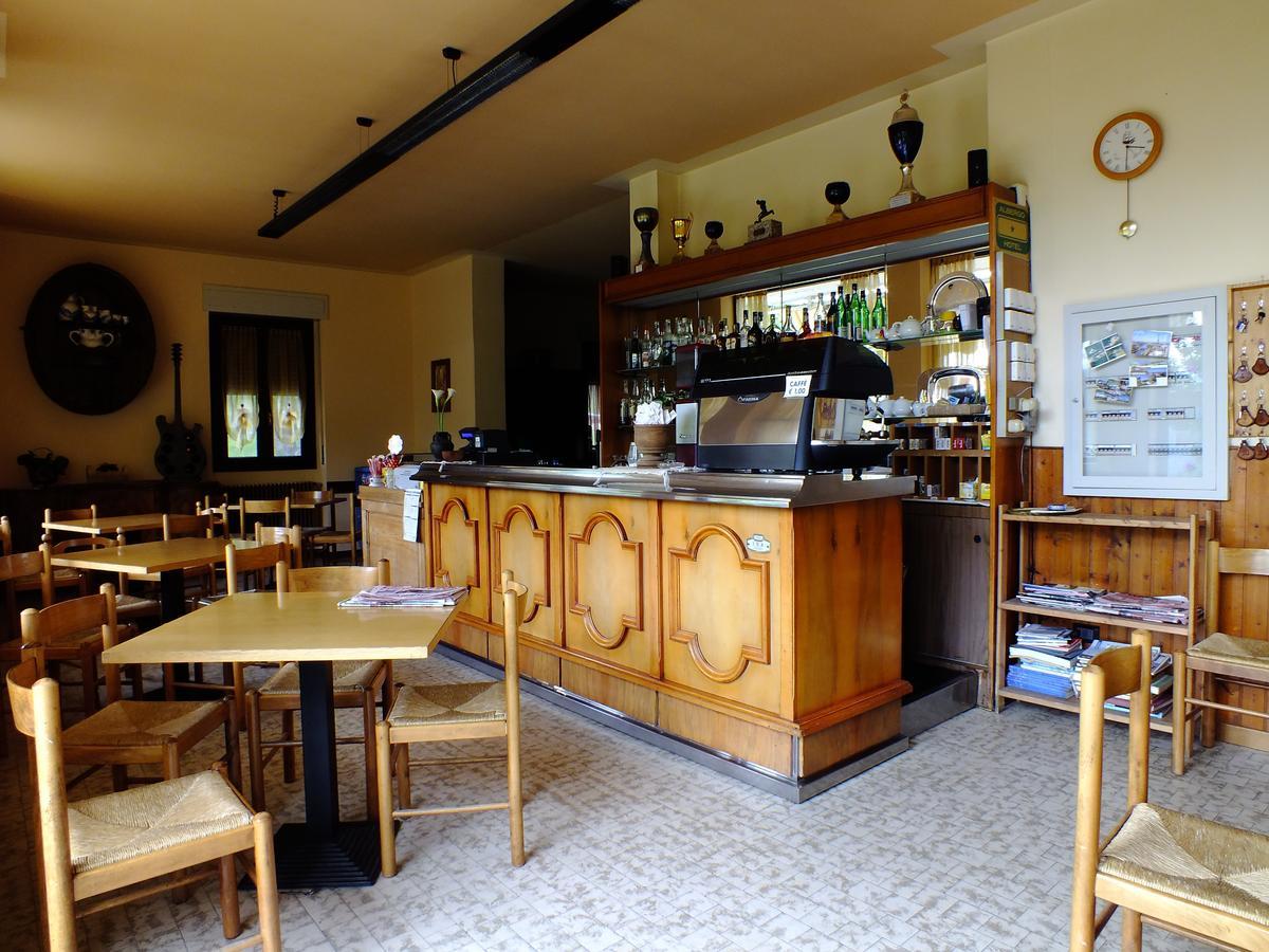 Albergo Ristorante Innocenti Ardenno Exterior photo